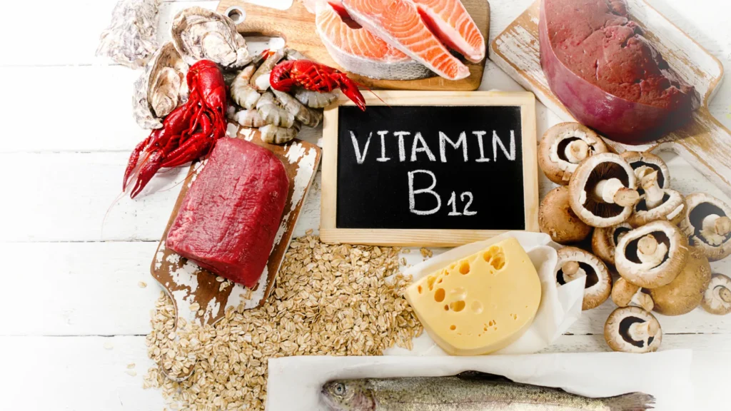 Ardoise « Vitamin B12 » entourée de viande, de crustacés, de fromage, de champignons et de flocons d’avoine.