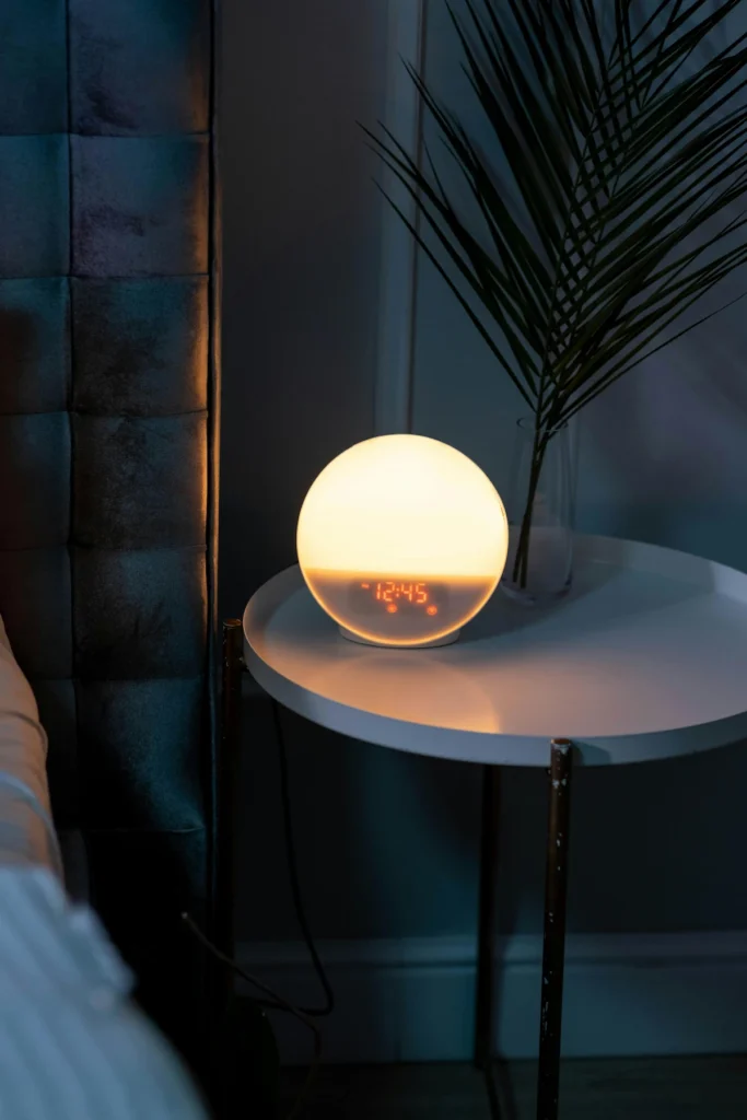 Rythme circadien et préparation du sommeil nocturne dans un environnement faiblement éclairé